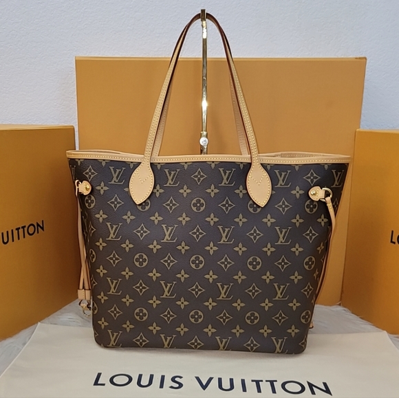 Louis Vuitton Handbags - Like new Louis Vuitton Neverfull MM